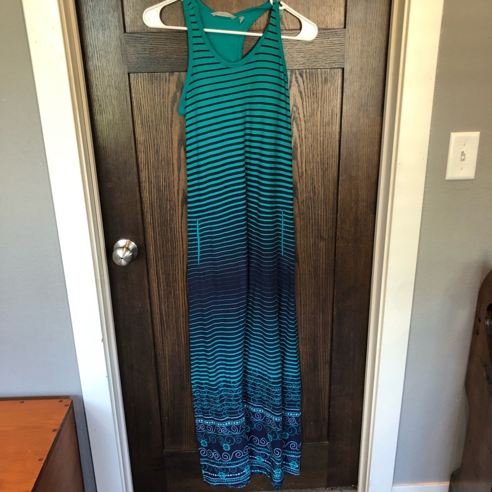 Athleta Women Sz. XS Blue & teal Ombre Stripe maxi Length razor back Tank Dress
